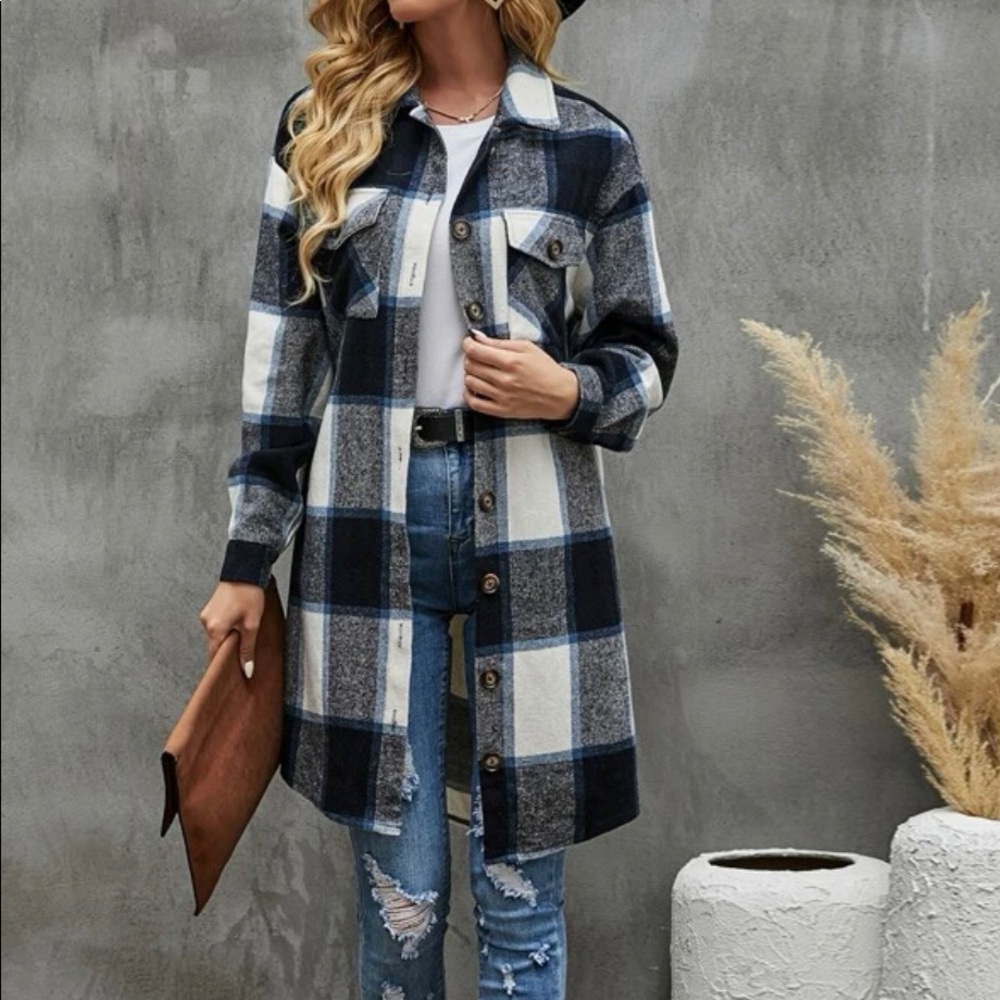 Cozy Plaid button up Oversized Jacket Shacket - Picture 2 of 6